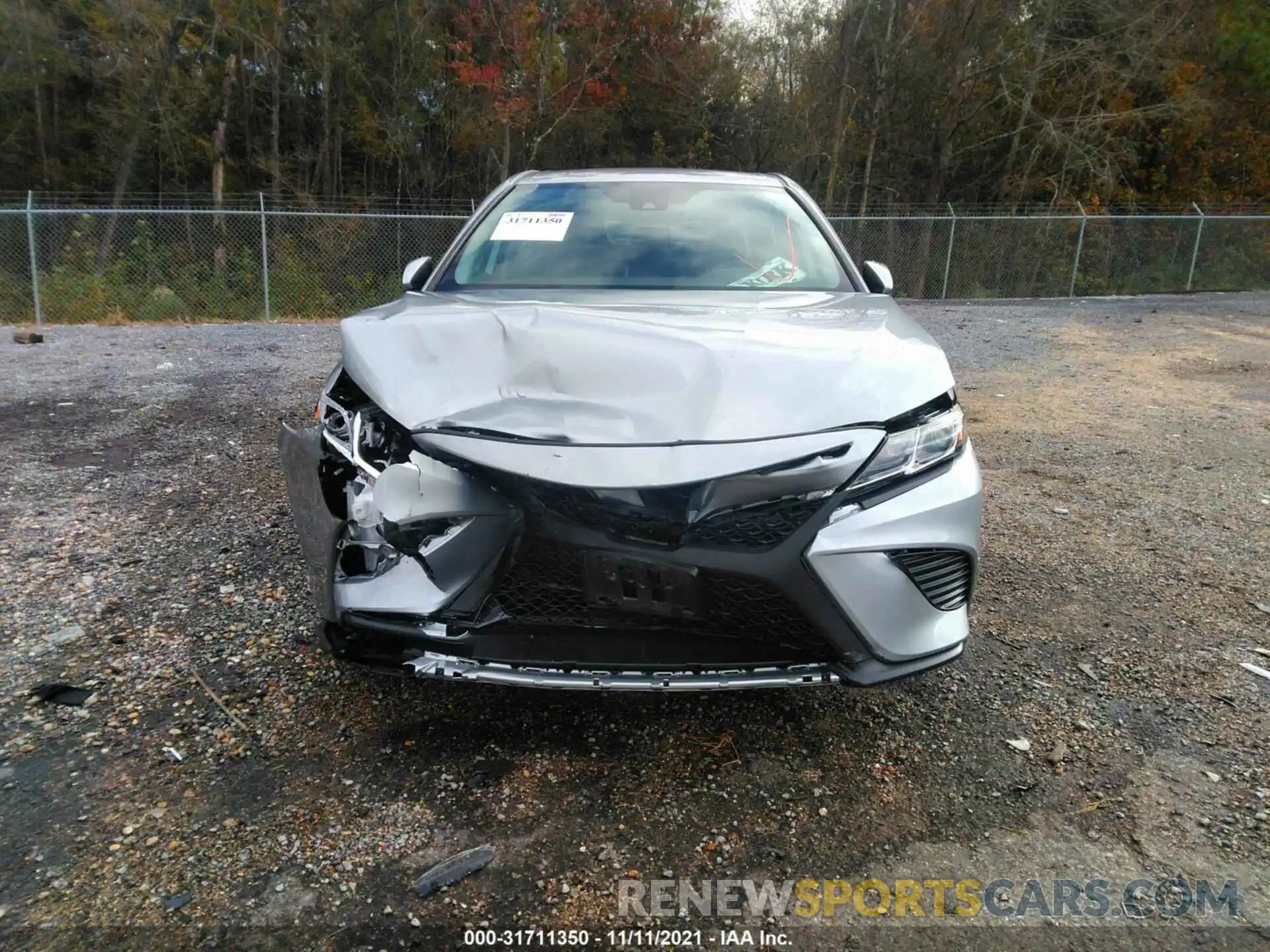 6 Photograph of a damaged car 4T1M11AK4LU318989 TOYOTA CAMRY 2020