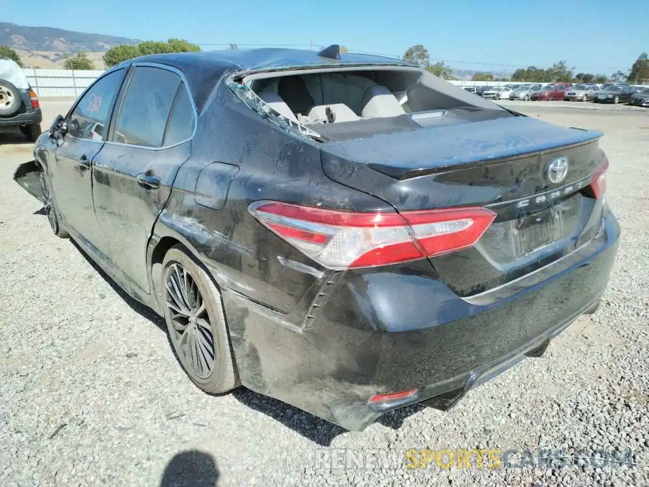 3 Photograph of a damaged car 4T1M11AK4LU349949 TOYOTA CAMRY 2020