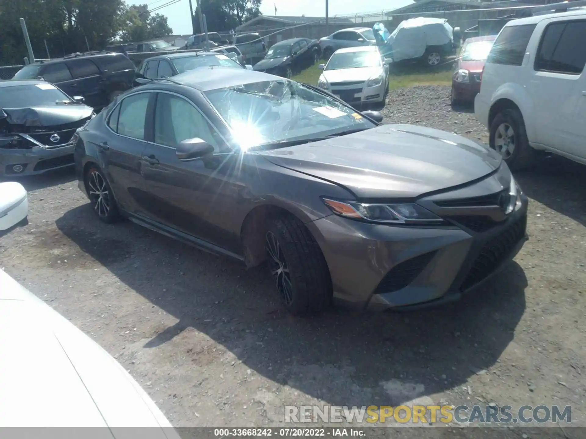 1 Photograph of a damaged car 4T1M11AK4LU857726 TOYOTA CAMRY 2020