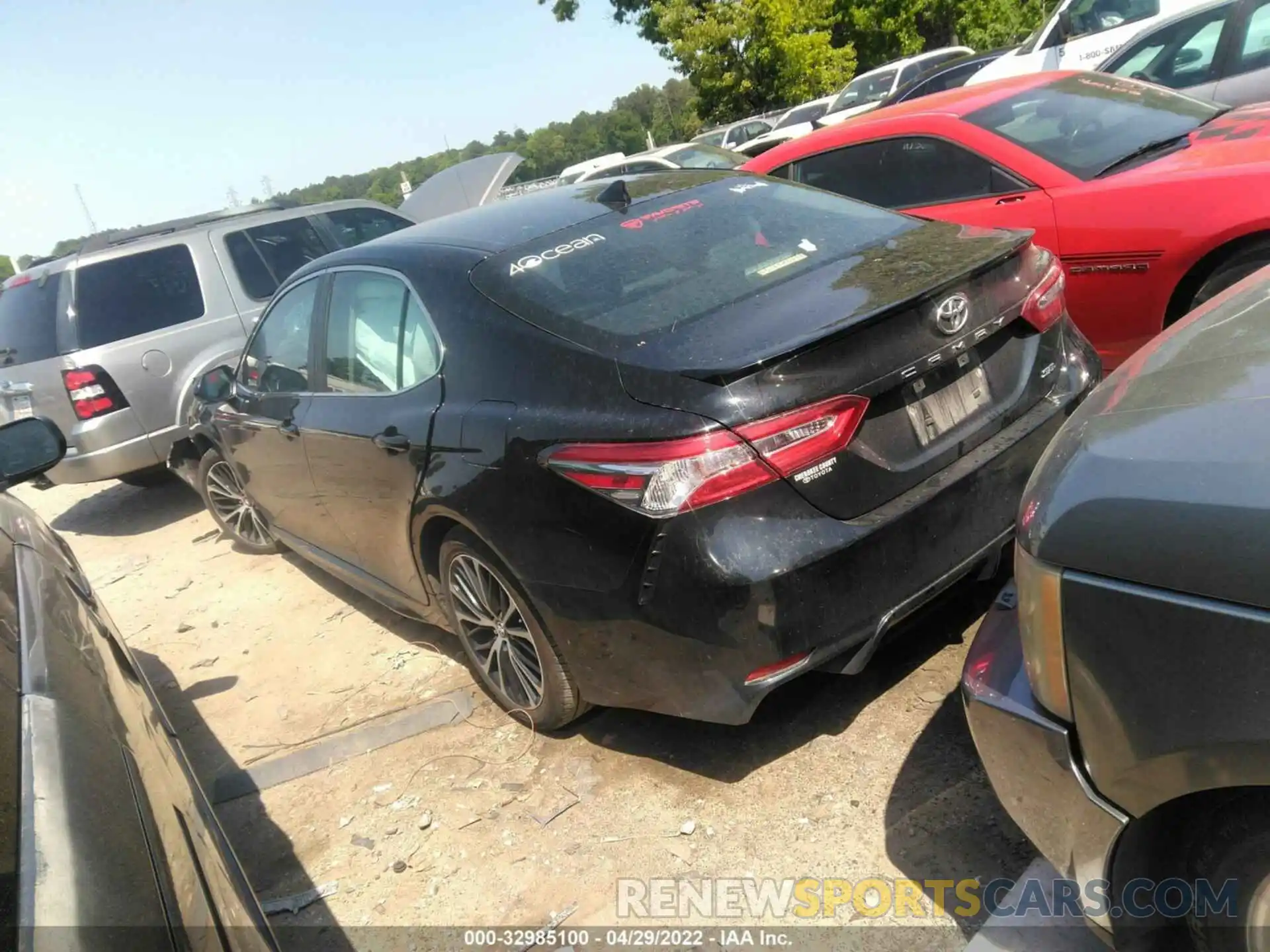 3 Photograph of a damaged car 4T1M11AK4LU875403 TOYOTA CAMRY 2020