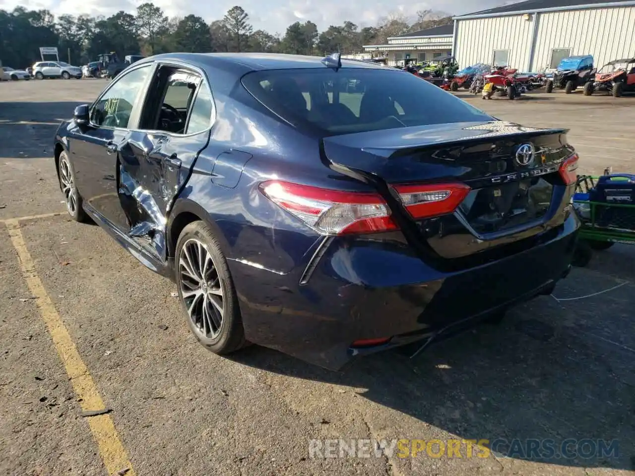 3 Photograph of a damaged car 4T1M11AK4LU888863 TOYOTA CAMRY 2020