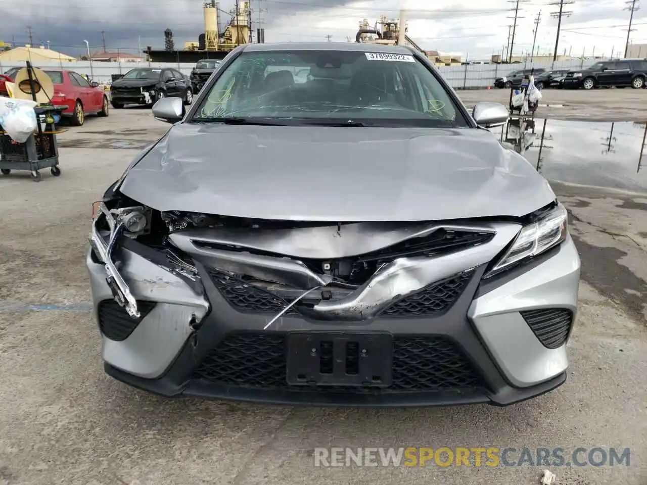 9 Photograph of a damaged car 4T1M11AK4LU943165 TOYOTA CAMRY 2020