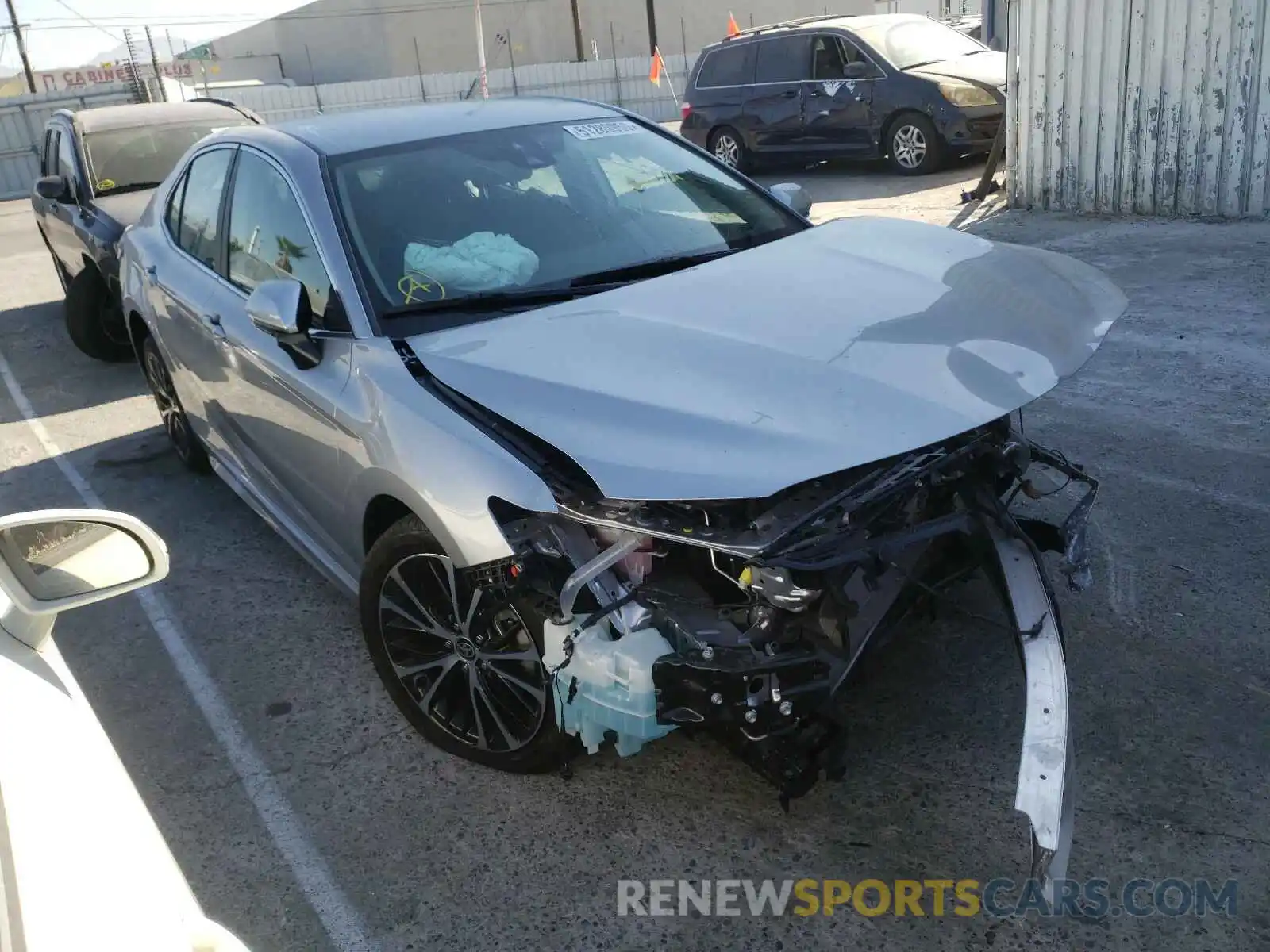 1 Photograph of a damaged car 4T1M11AK4LU958944 TOYOTA CAMRY 2020