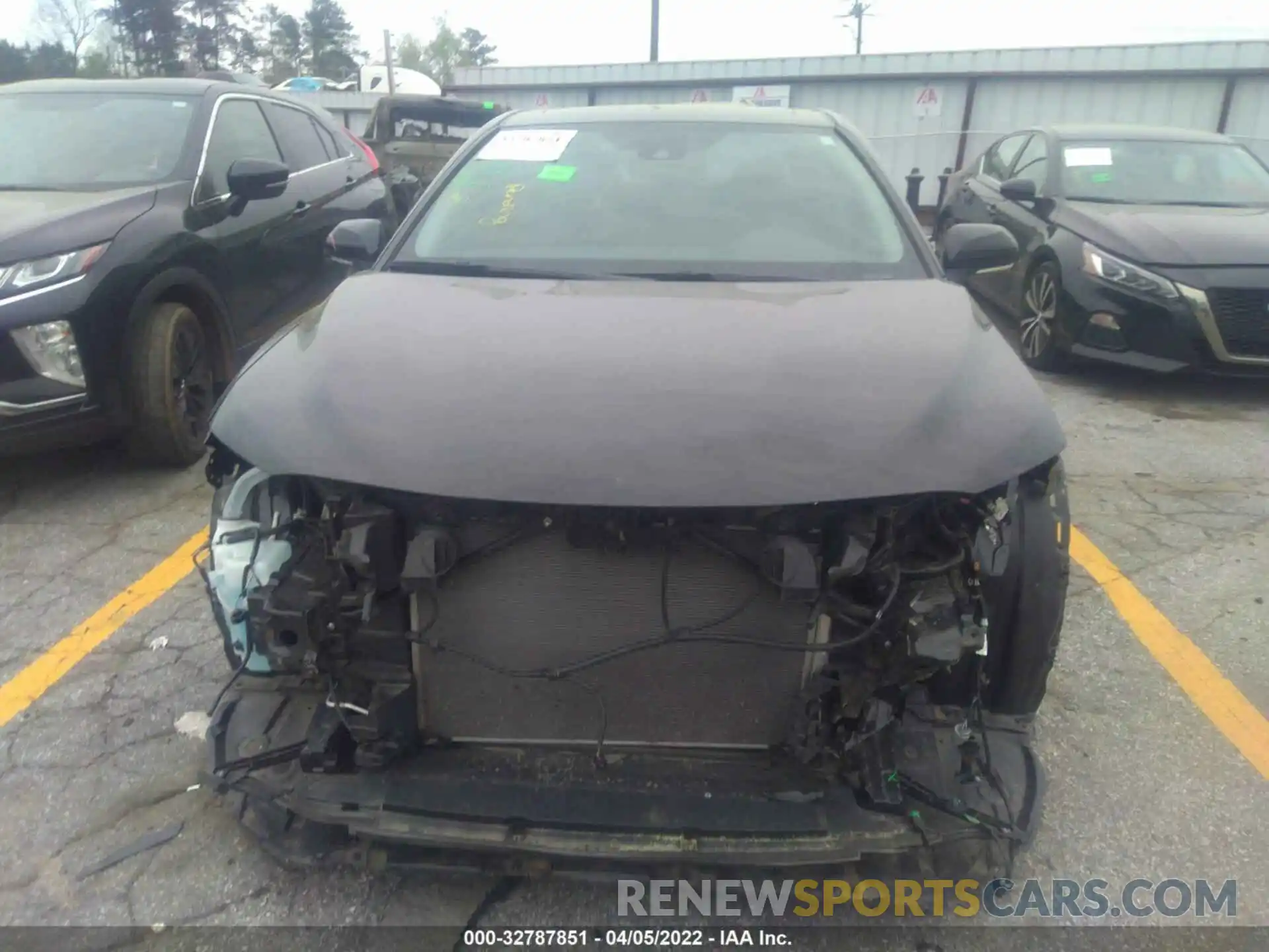 6 Photograph of a damaged car 4T1M11AK4LU974965 TOYOTA CAMRY 2020