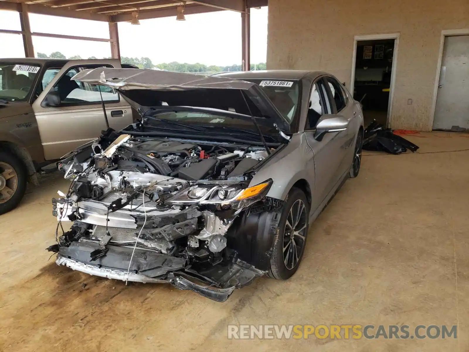 2 Photograph of a damaged car 4T1M11AK4LU991068 TOYOTA CAMRY 2020