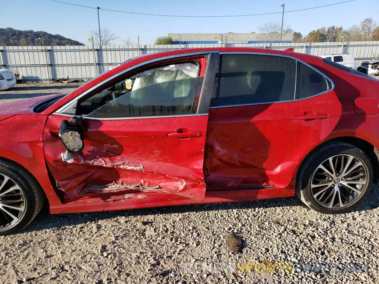 9 Photograph of a damaged car 4T1M11AK5LU301148 TOYOTA CAMRY 2020