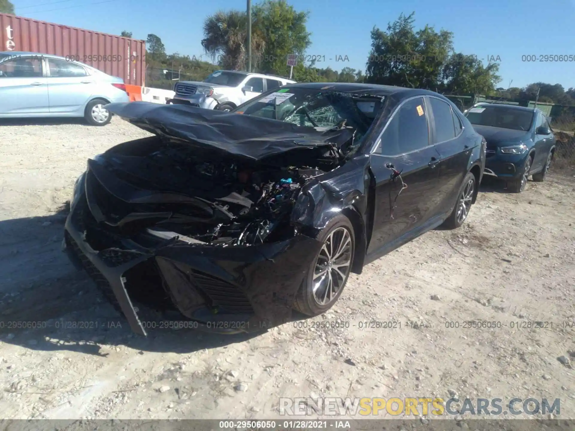 2 Photograph of a damaged car 4T1M11AK5LU319083 TOYOTA CAMRY 2020