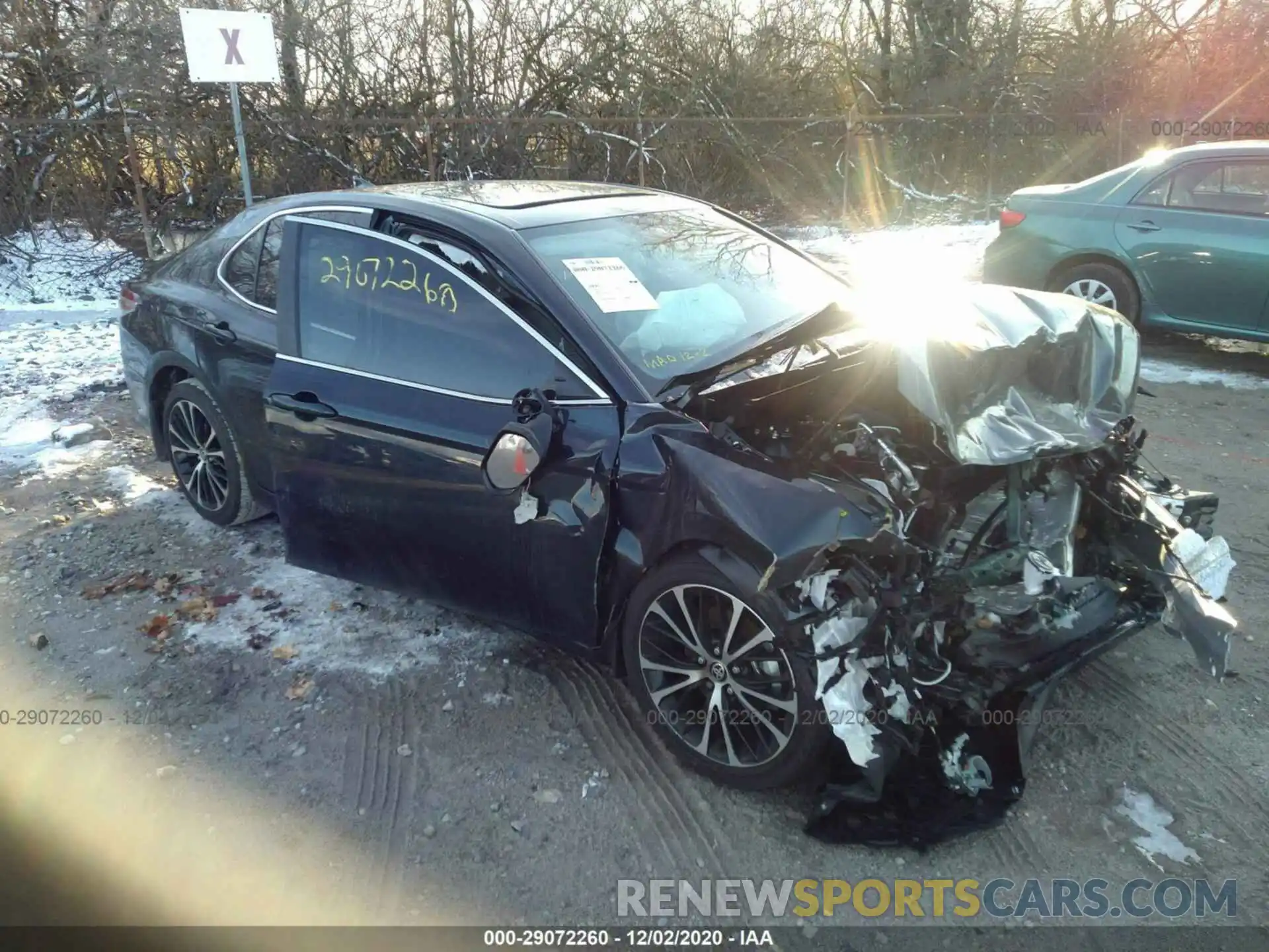 1 Photograph of a damaged car 4T1M11AK5LU392454 TOYOTA CAMRY 2020