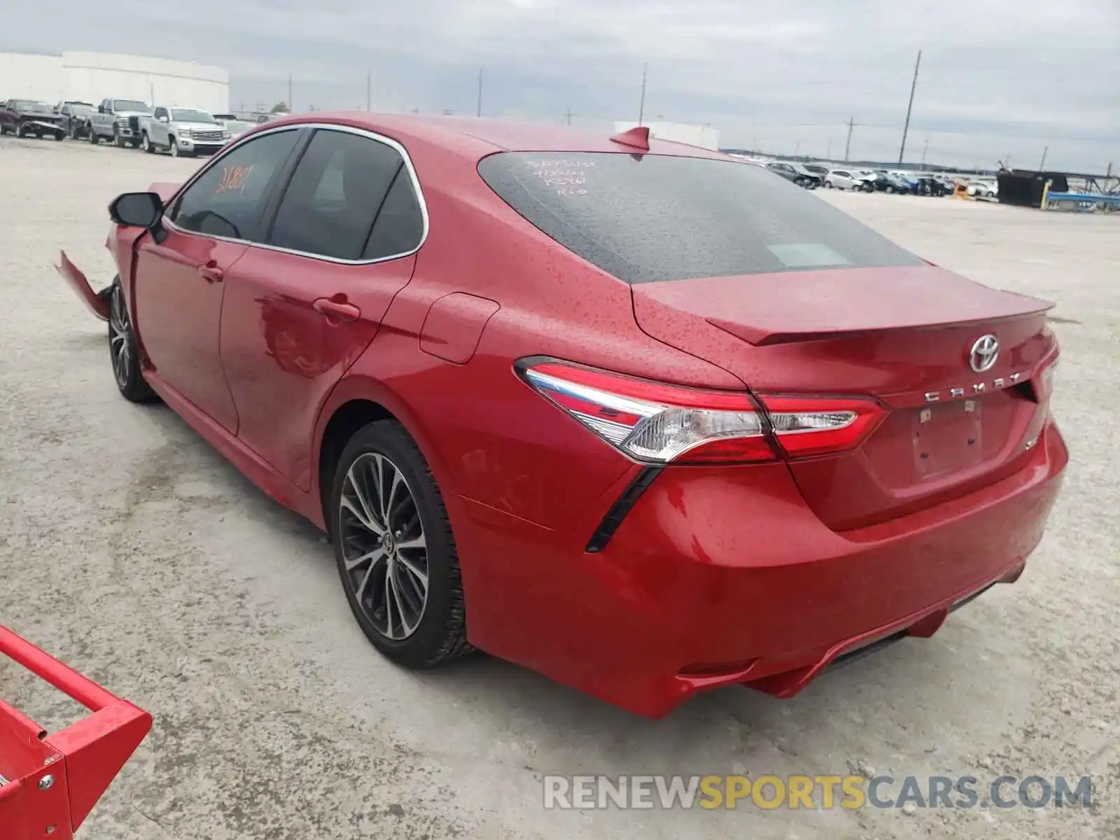 3 Photograph of a damaged car 4T1M11AK5LU393376 TOYOTA CAMRY 2020