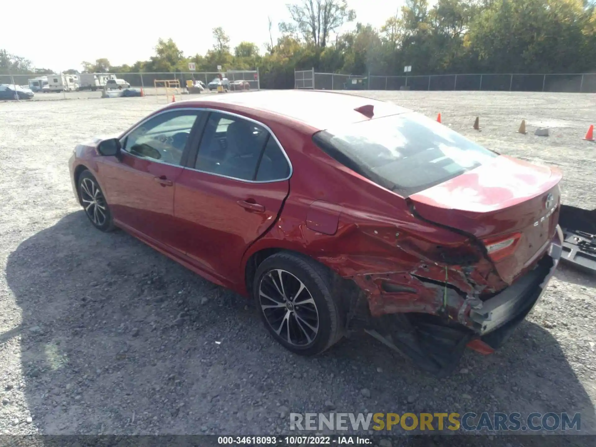 3 Photograph of a damaged car 4T1M11AK5LU399033 TOYOTA CAMRY 2020