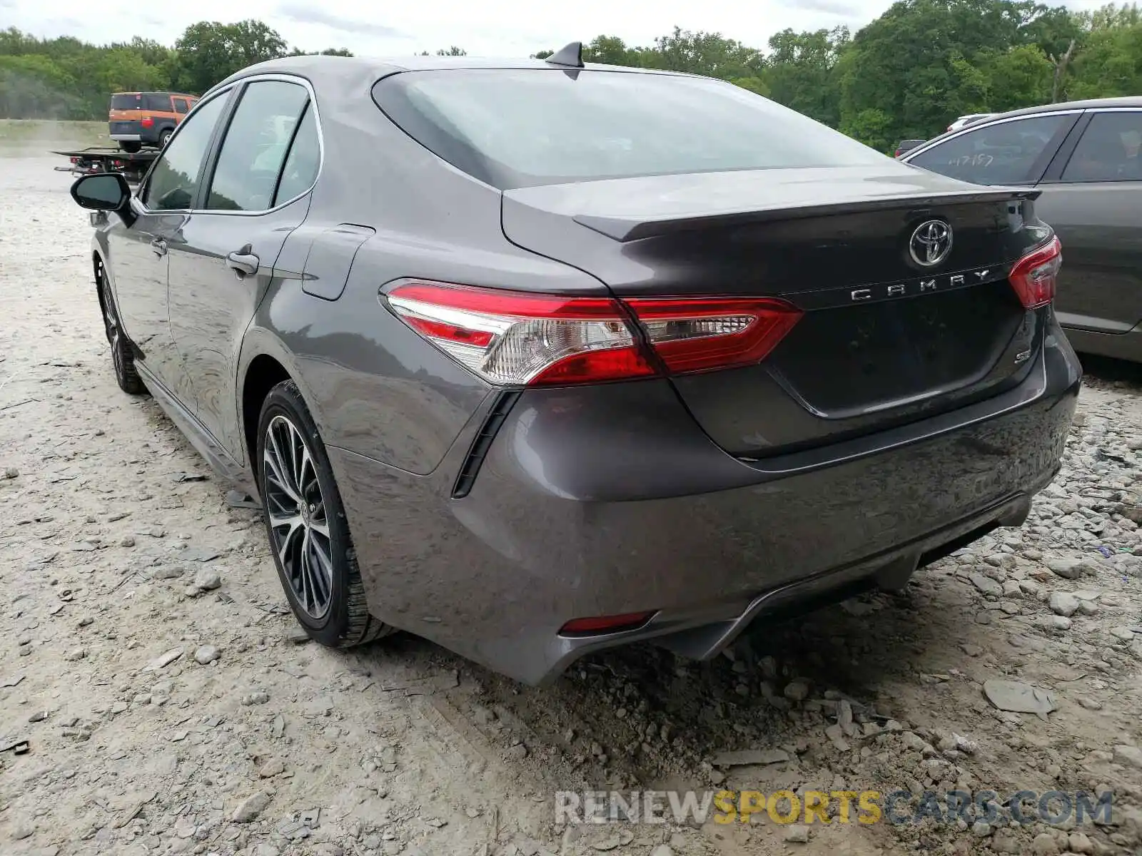 3 Photograph of a damaged car 4T1M11AK5LU509255 TOYOTA CAMRY 2020