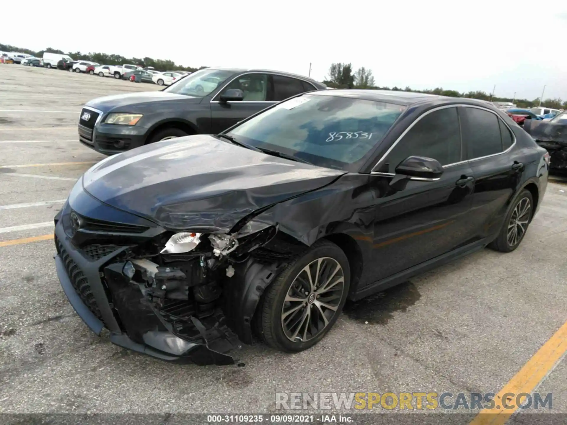 6 Photograph of a damaged car 4T1M11AK5LU858531 TOYOTA CAMRY 2020