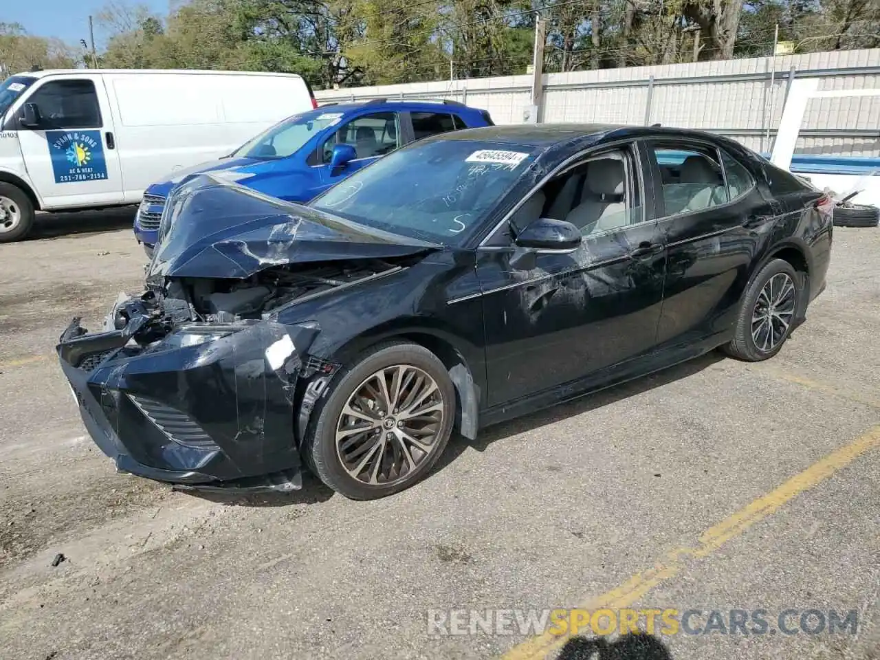 1 Photograph of a damaged car 4T1M11AK5LU884093 TOYOTA CAMRY 2020