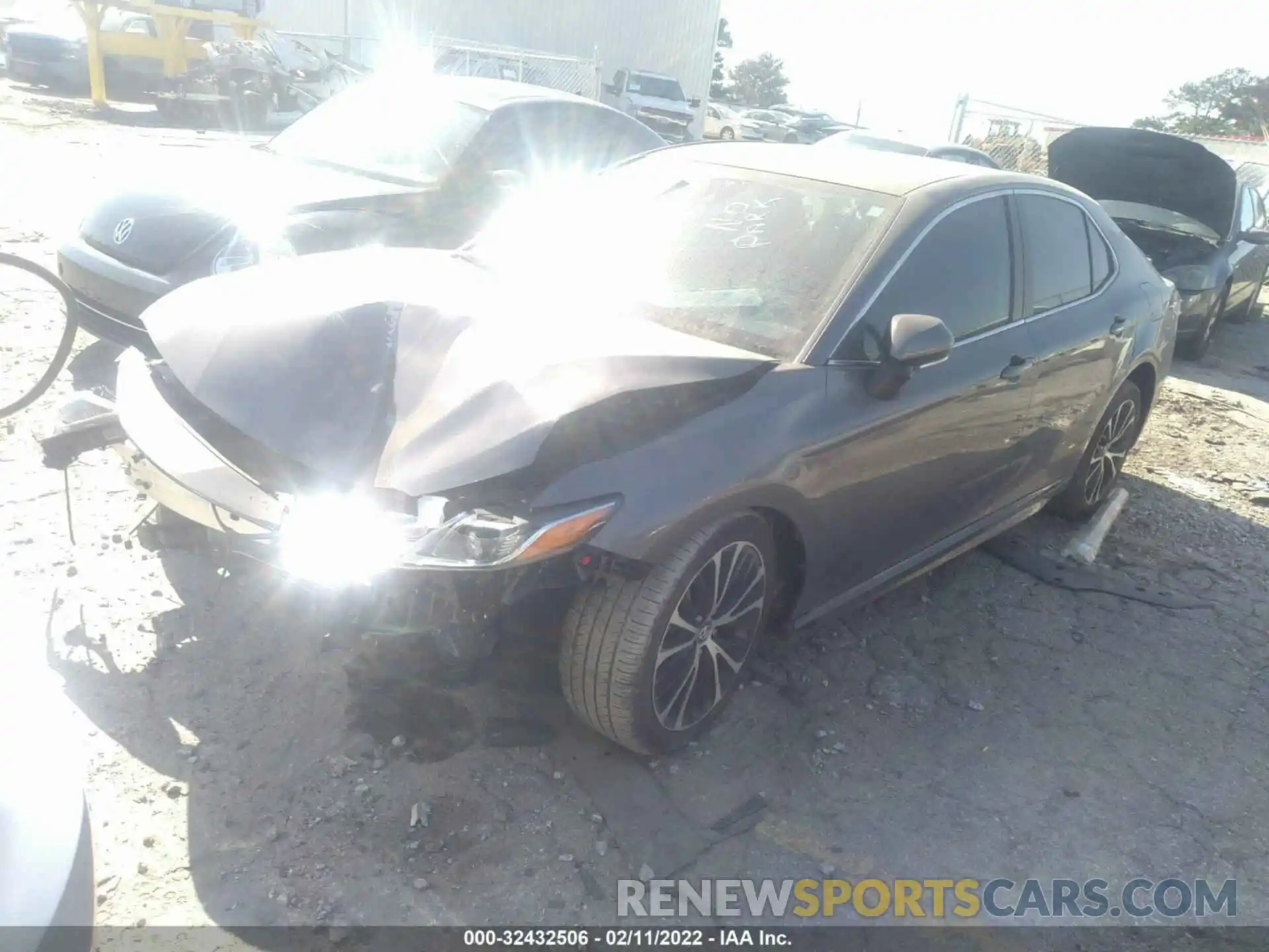 2 Photograph of a damaged car 4T1M11AK5LU896549 TOYOTA CAMRY 2020