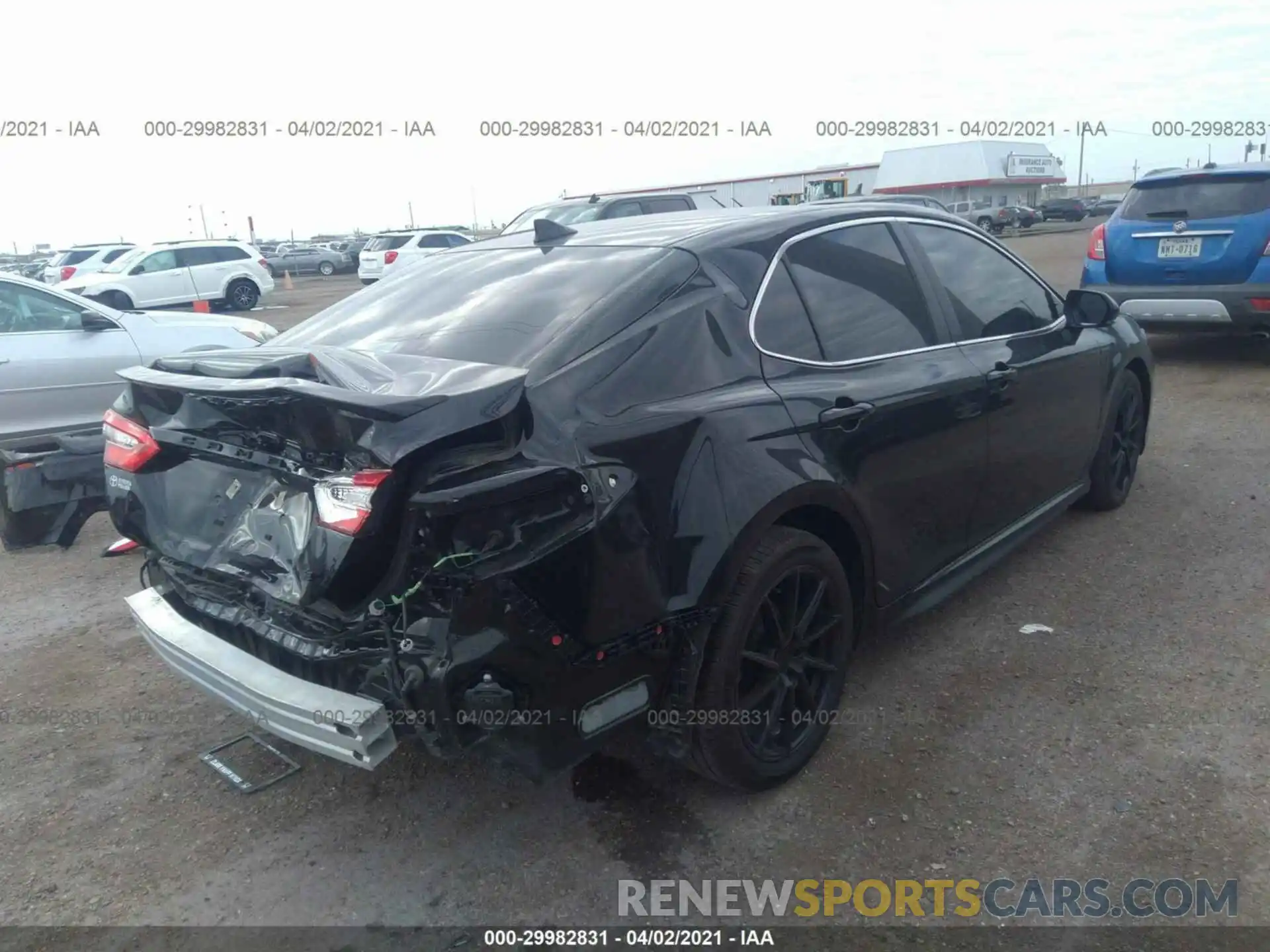 4 Photograph of a damaged car 4T1M11AK5LU900406 TOYOTA CAMRY 2020