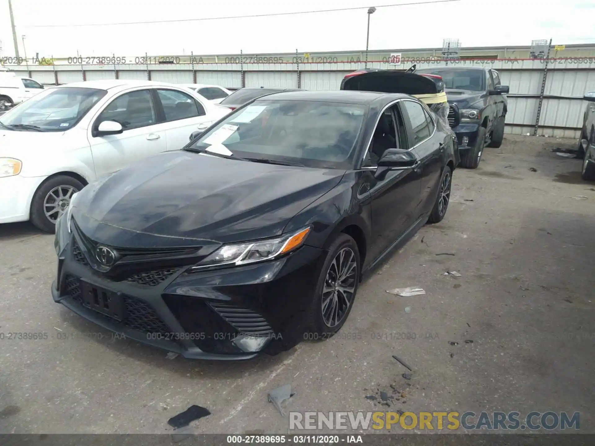 2 Photograph of a damaged car 4T1M11AK5LU907050 TOYOTA CAMRY 2020