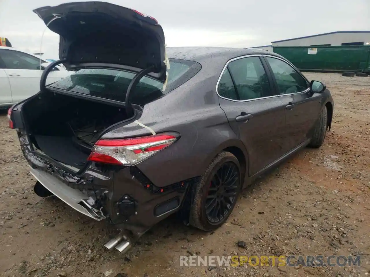 4 Photograph of a damaged car 4T1M11AK5LU958323 TOYOTA CAMRY 2020