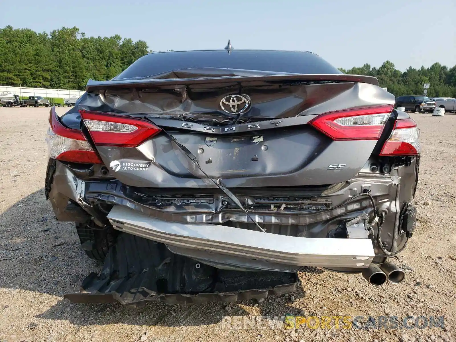 9 Photograph of a damaged car 4T1M11AK5LU993900 TOYOTA CAMRY 2020