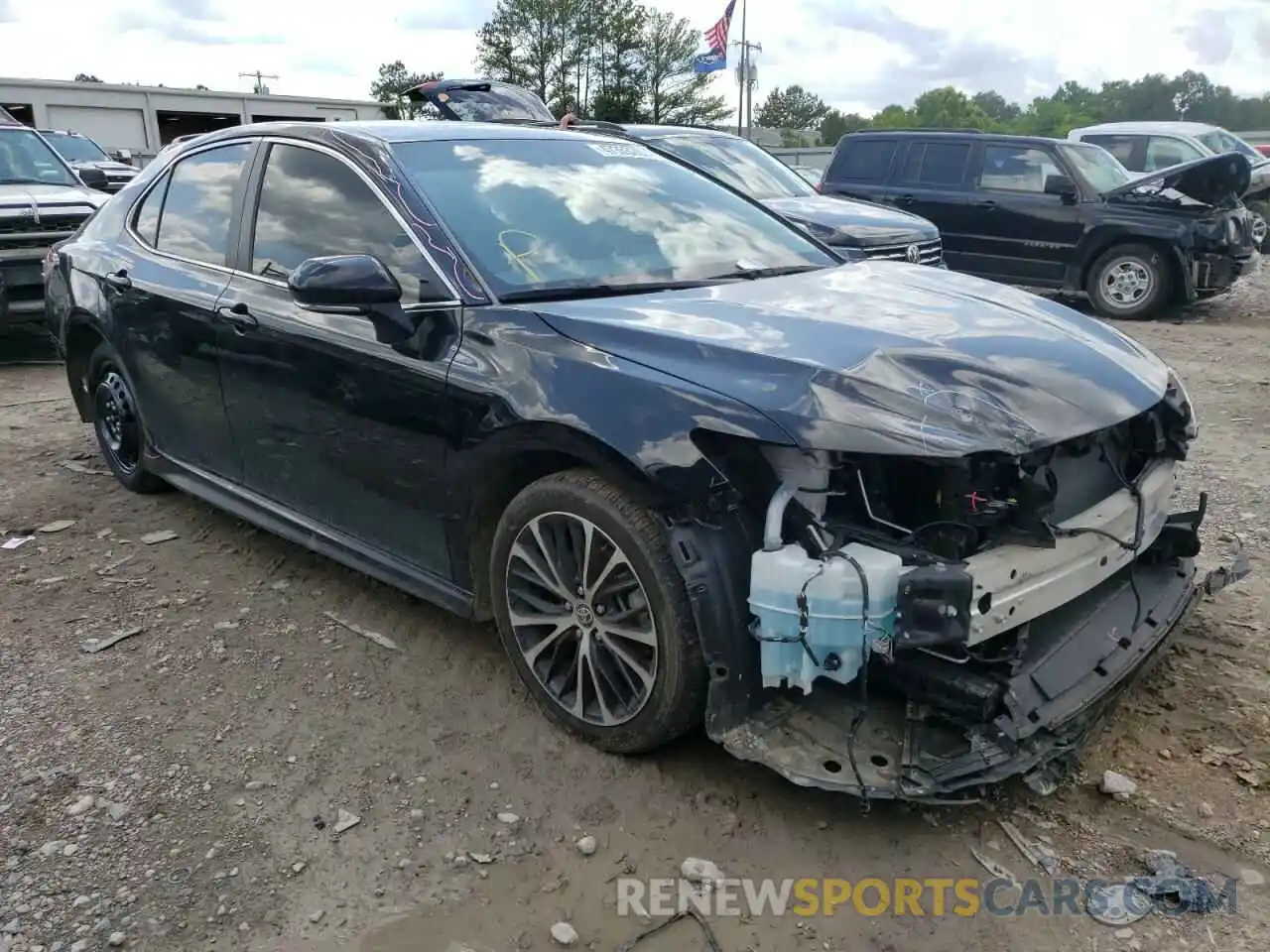 1 Photograph of a damaged car 4T1M11AK5LU994349 TOYOTA CAMRY 2020