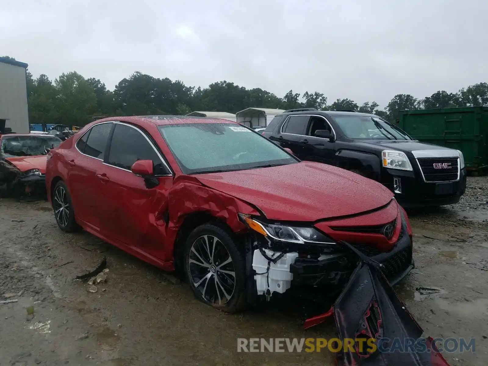 1 Photograph of a damaged car 4T1M11AK6LU309906 TOYOTA CAMRY 2020