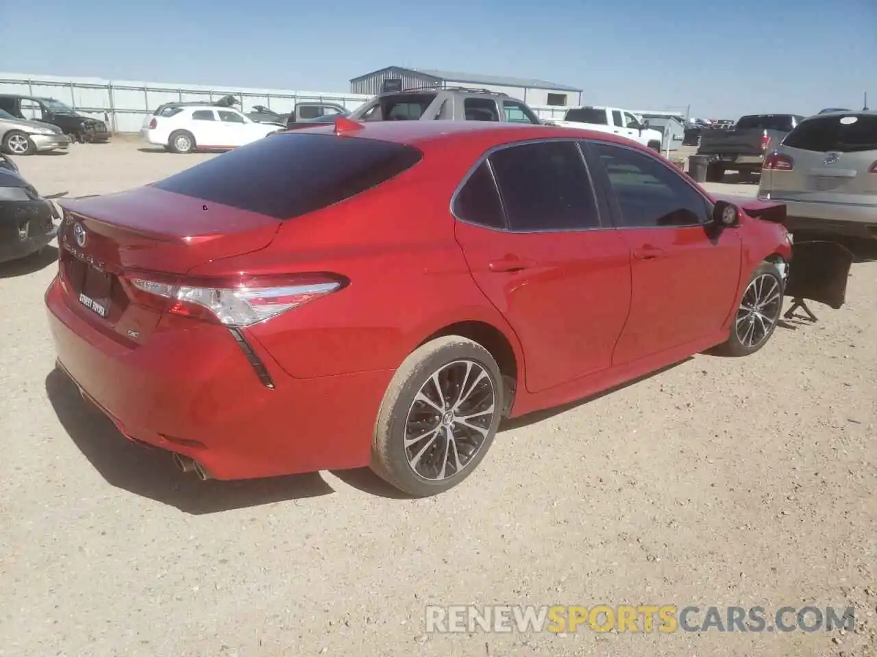 4 Photograph of a damaged car 4T1M11AK6LU337608 TOYOTA CAMRY 2020