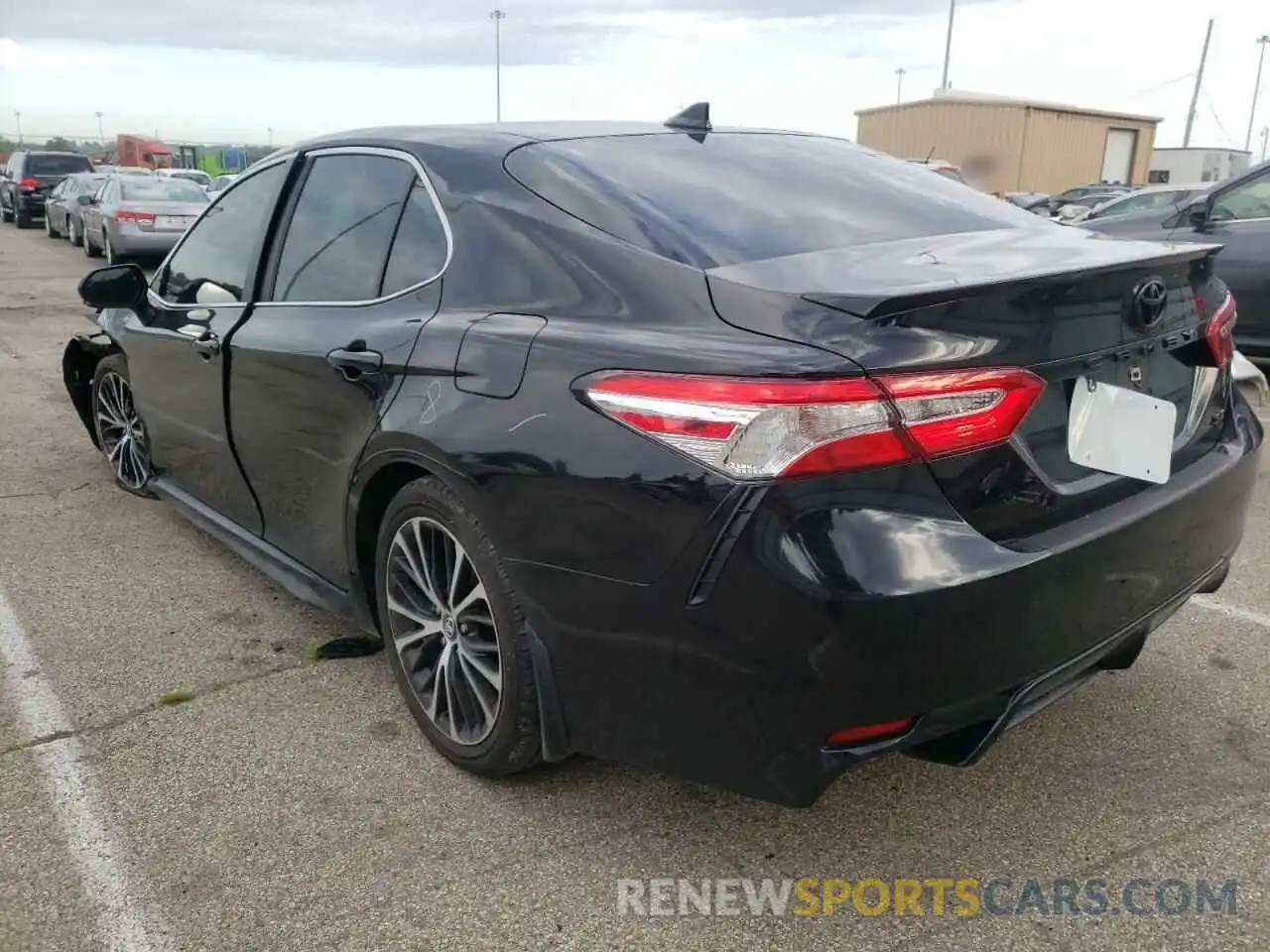 3 Photograph of a damaged car 4T1M11AK6LU344039 TOYOTA CAMRY 2020