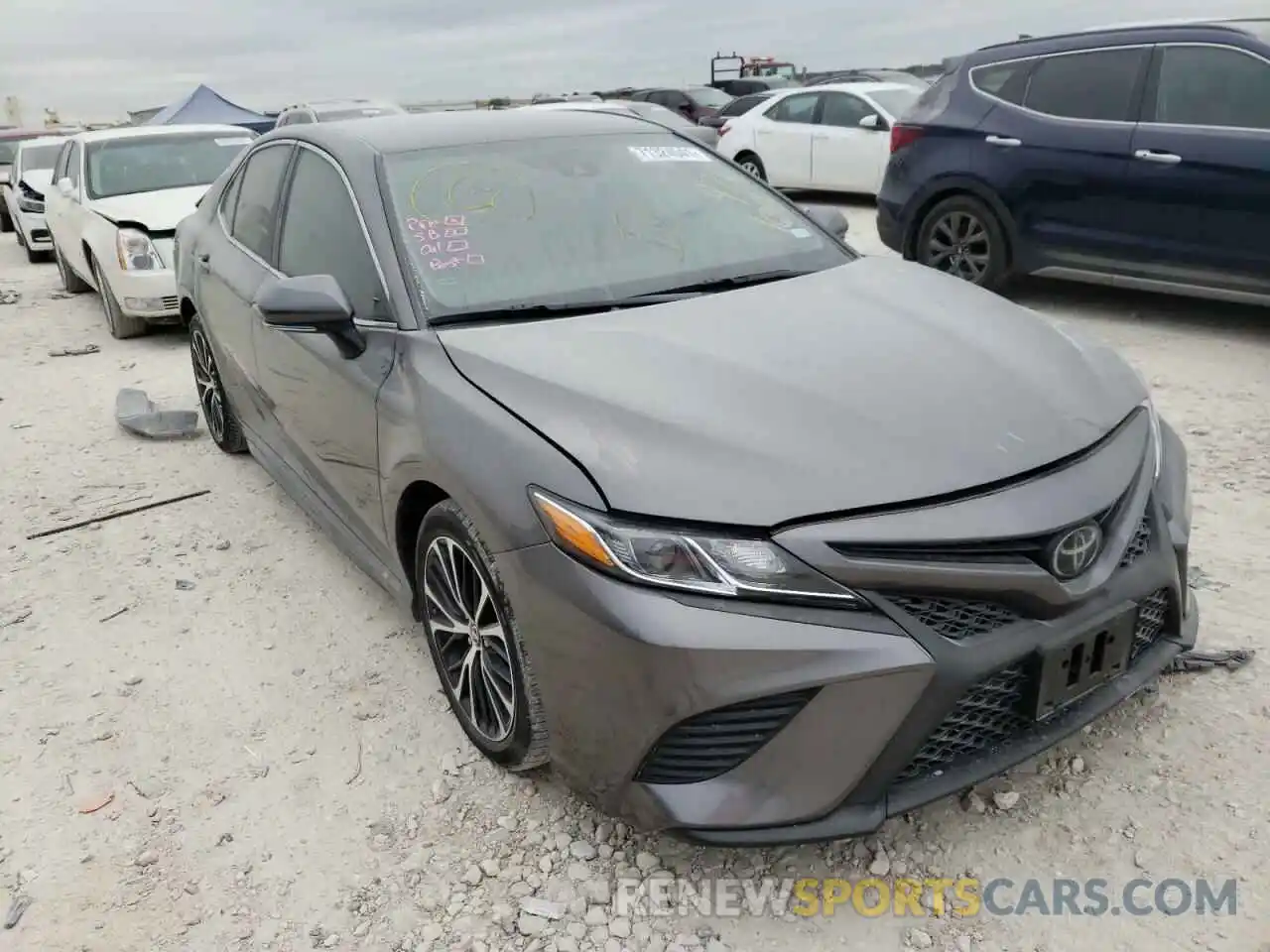 1 Photograph of a damaged car 4T1M11AK6LU926108 TOYOTA CAMRY 2020