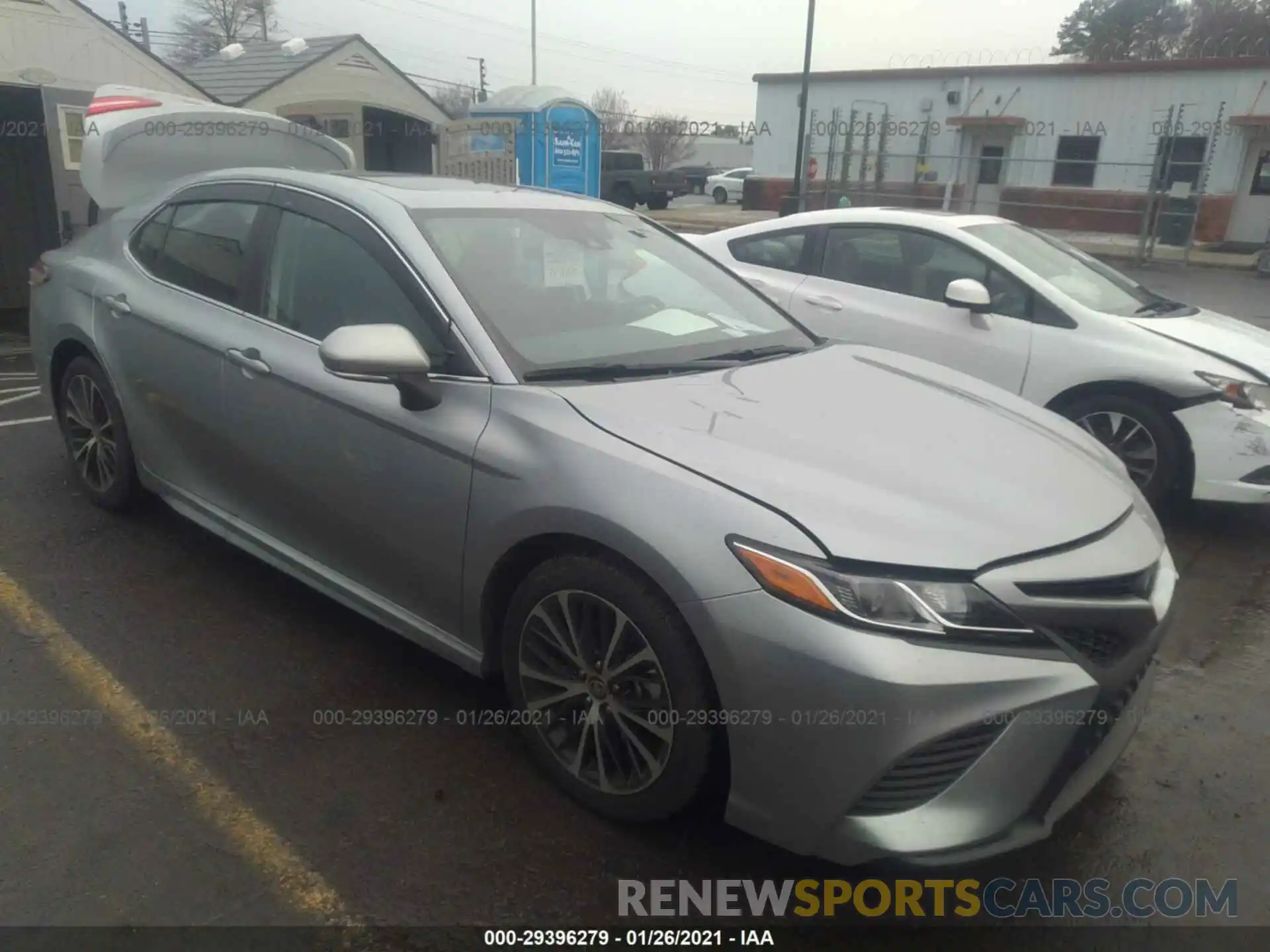 1 Photograph of a damaged car 4T1M11AK6LU953132 TOYOTA CAMRY 2020