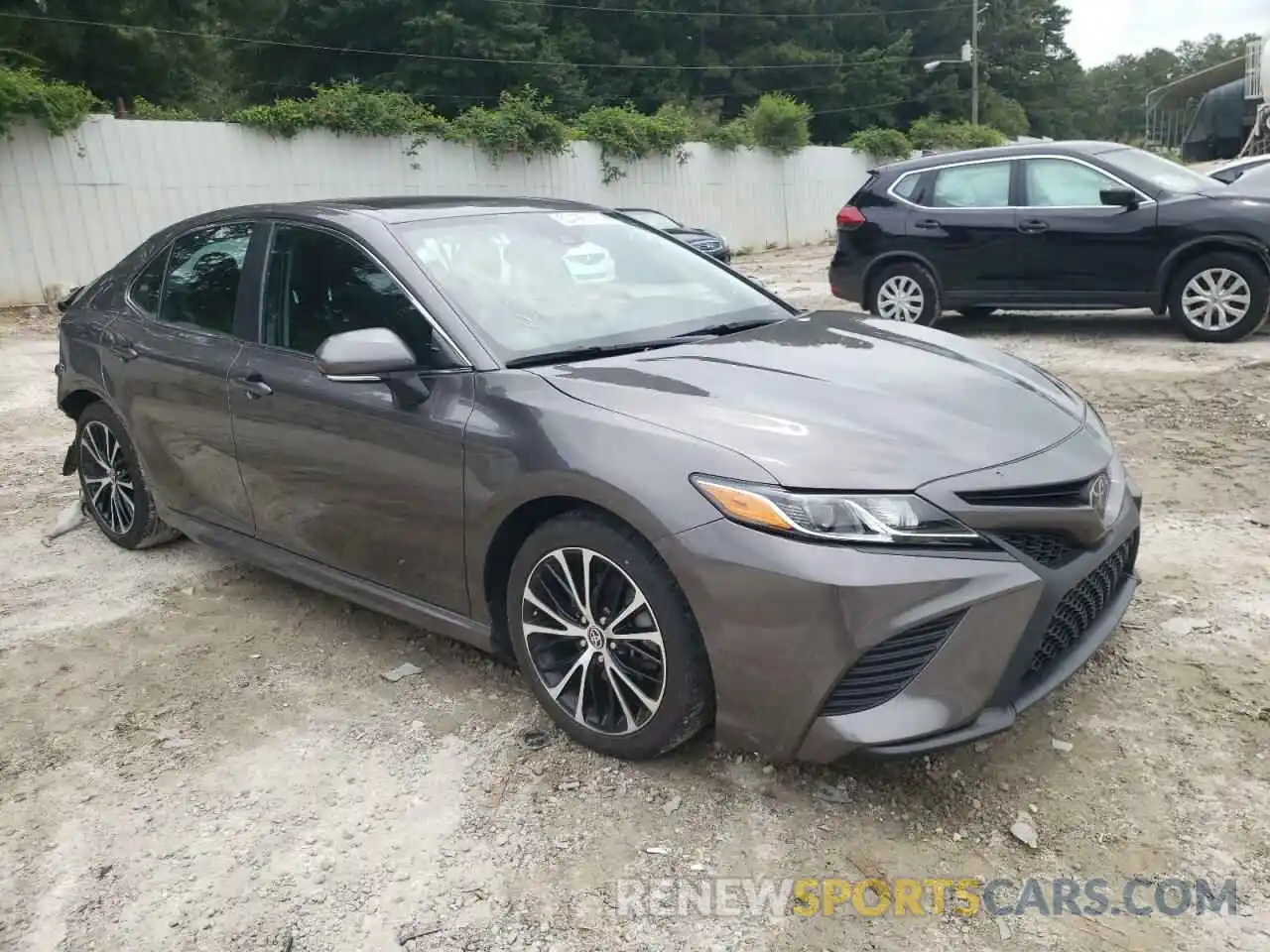 1 Photograph of a damaged car 4T1M11AK6LU961957 TOYOTA CAMRY 2020