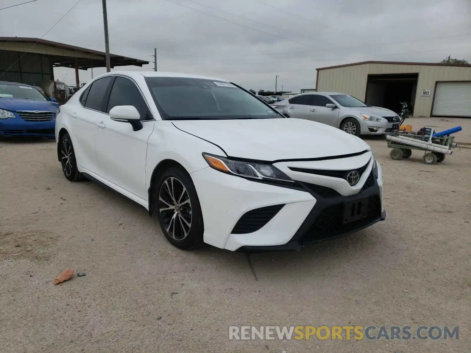 1 Photograph of a damaged car 4T1M11AK6LU981416 TOYOTA CAMRY 2020