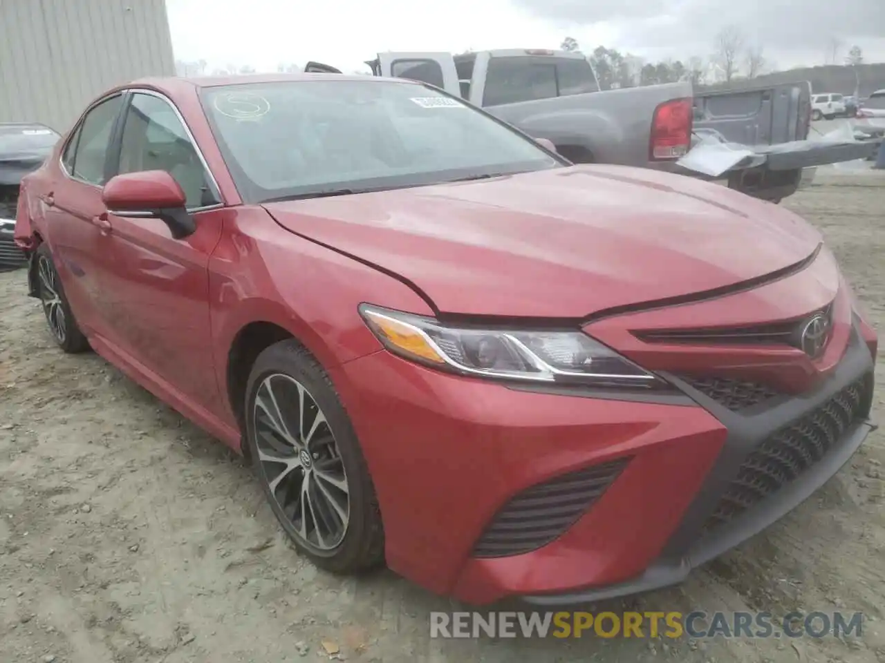 1 Photograph of a damaged car 4T1M11AK7LU339237 TOYOTA CAMRY 2020