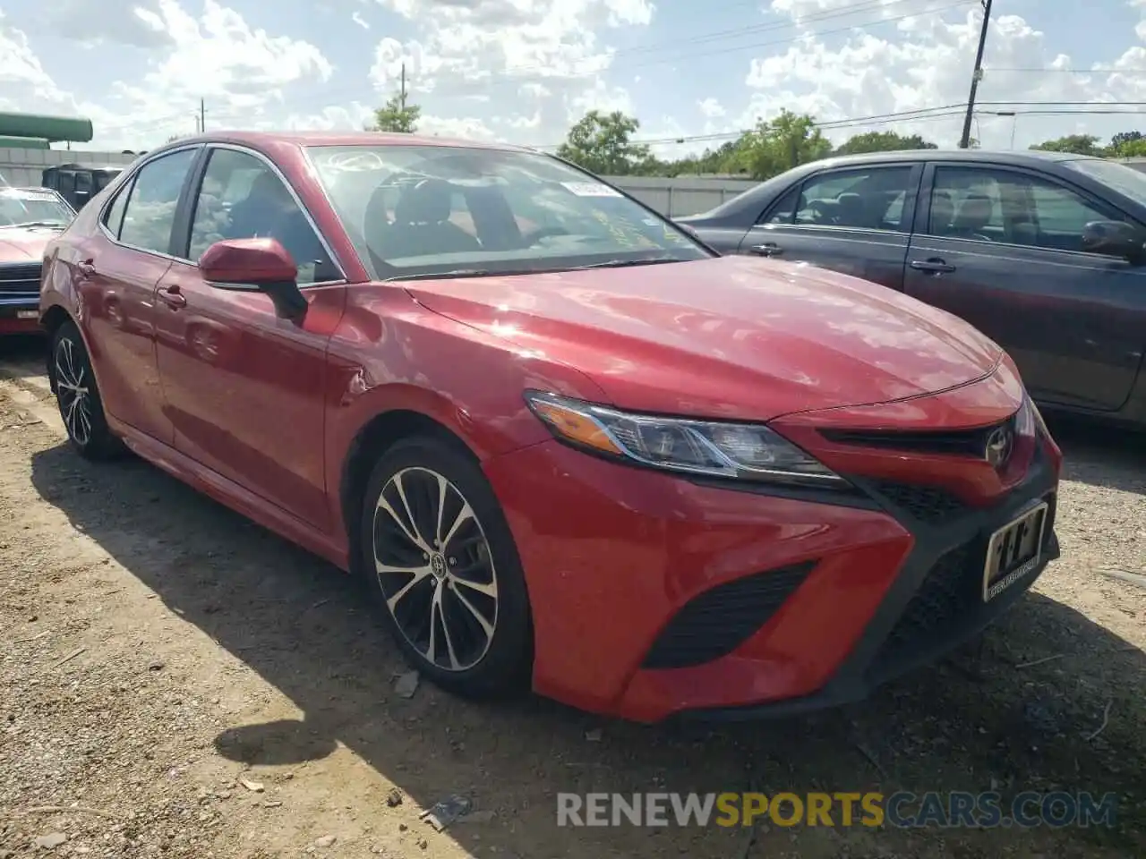 1 Photograph of a damaged car 4T1M11AK7LU391712 TOYOTA CAMRY 2020