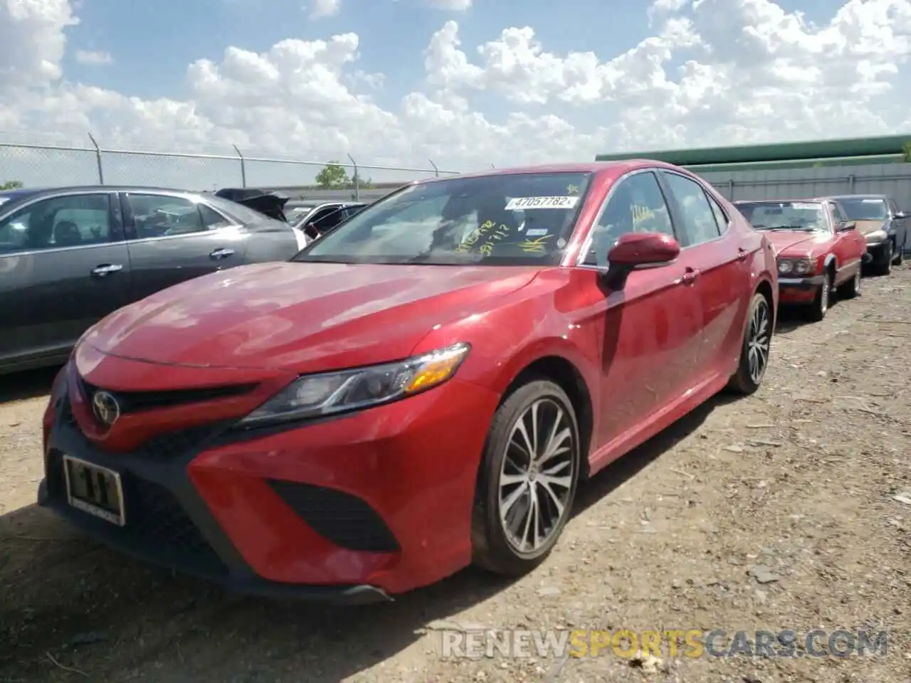 2 Photograph of a damaged car 4T1M11AK7LU391712 TOYOTA CAMRY 2020