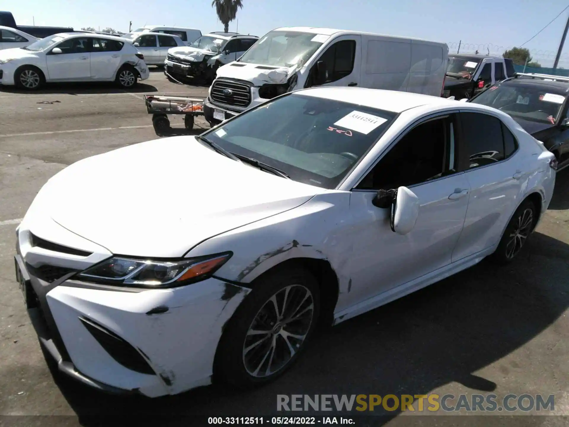 2 Photograph of a damaged car 4T1M11AK7LU396635 TOYOTA CAMRY 2020