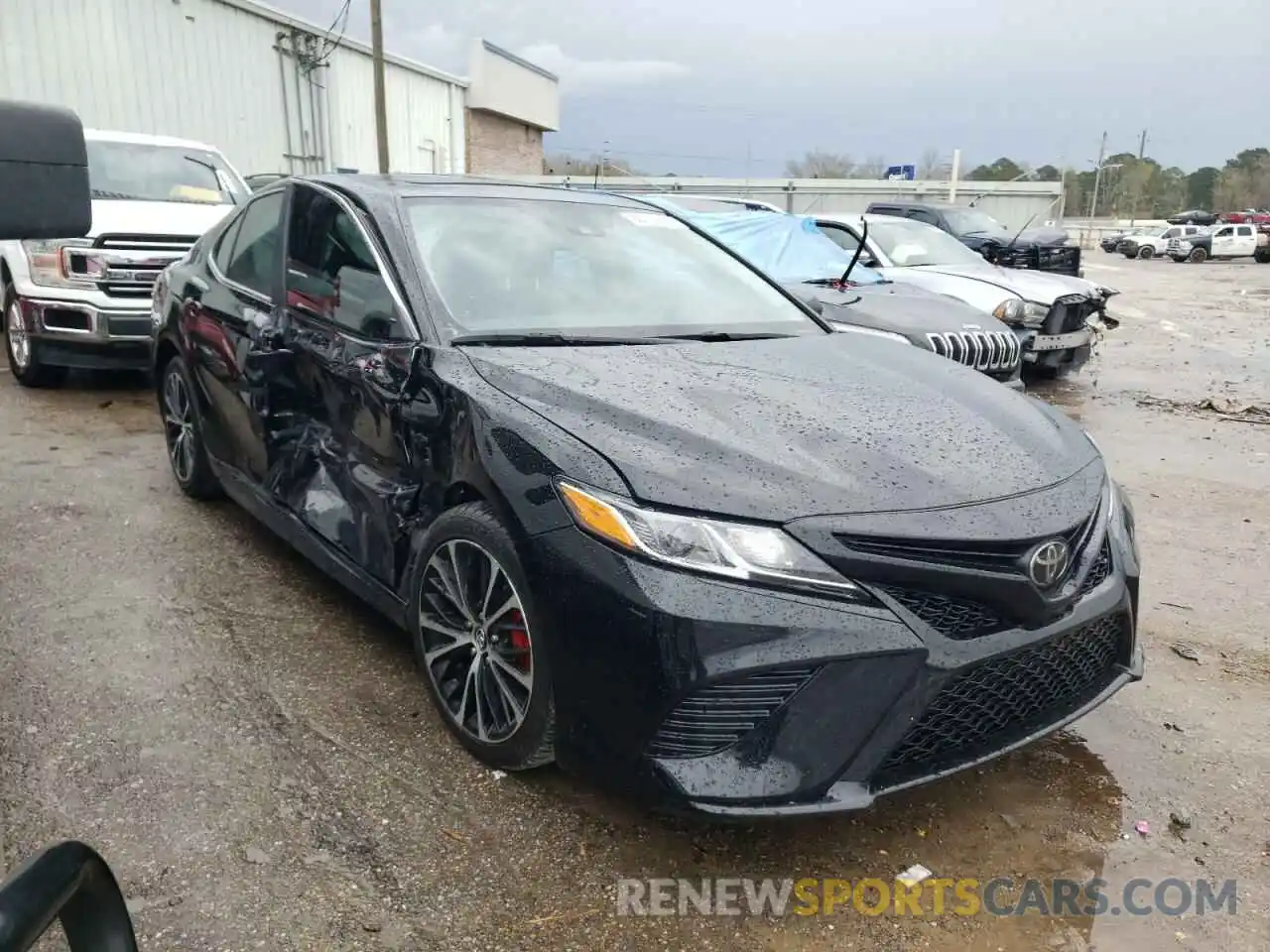 1 Photograph of a damaged car 4T1M11AK7LU502274 TOYOTA CAMRY 2020