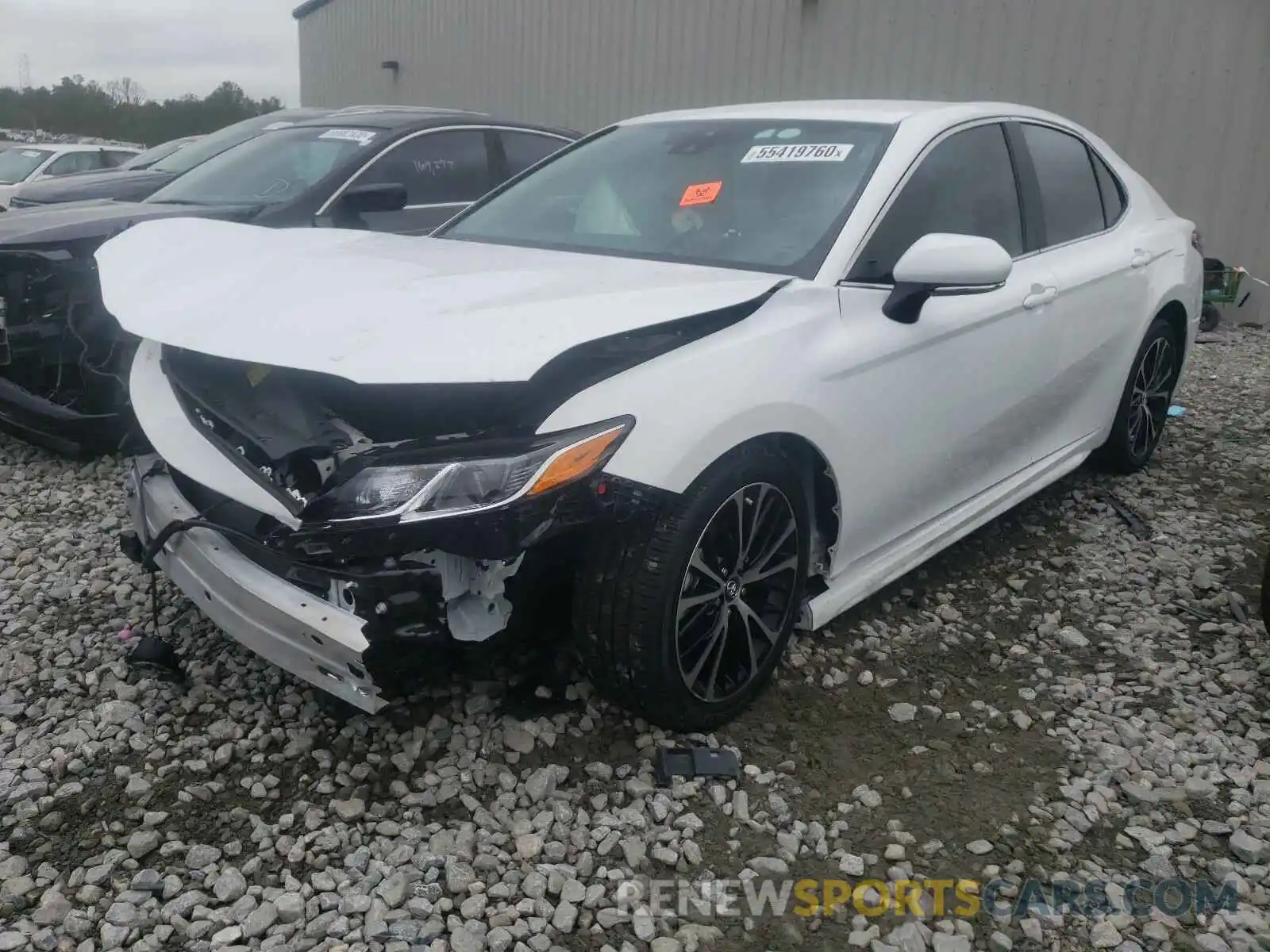 2 Photograph of a damaged car 4T1M11AK7LU868106 TOYOTA CAMRY 2020