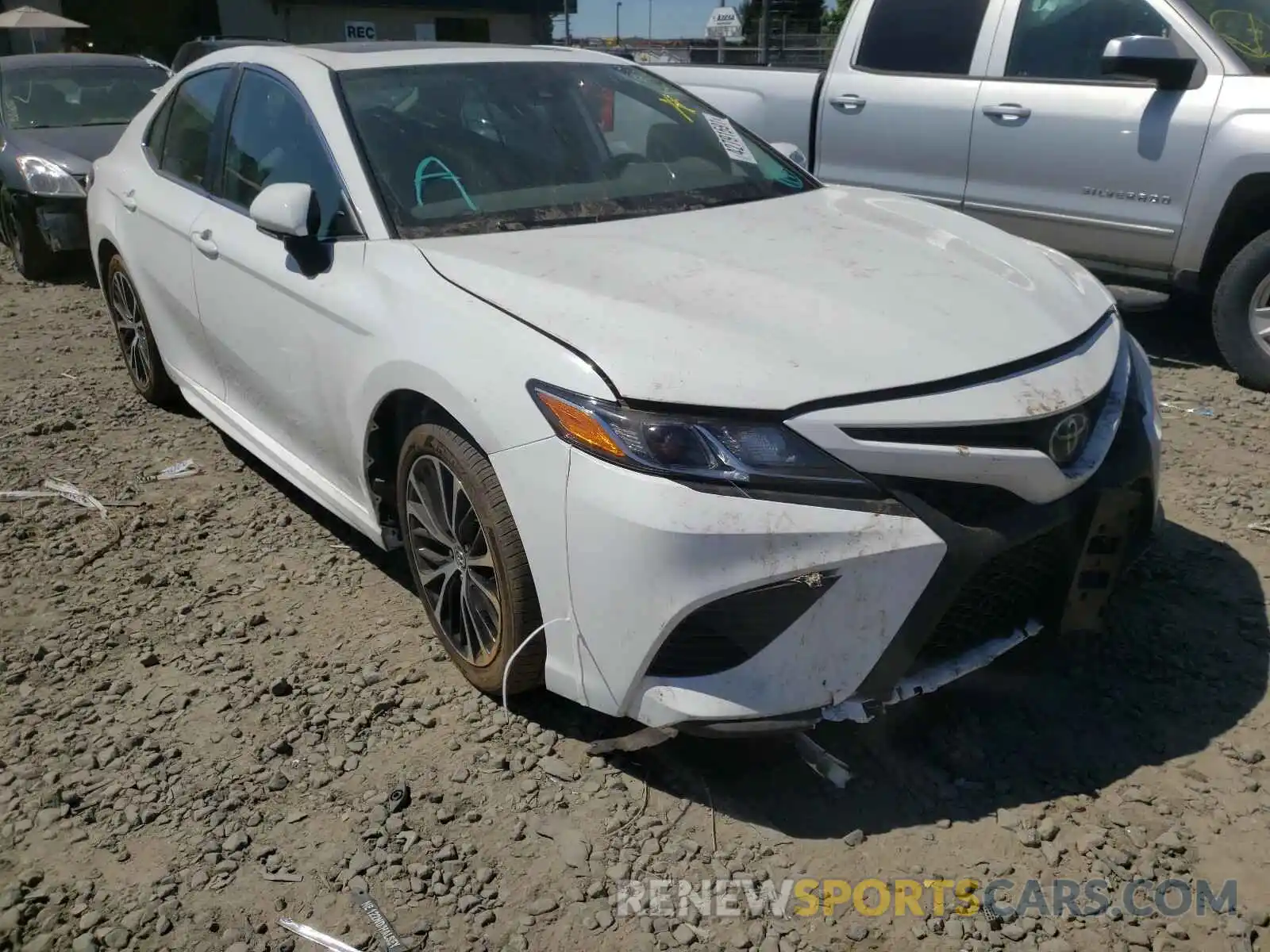 1 Photograph of a damaged car 4T1M11AK7LU874536 TOYOTA CAMRY 2020