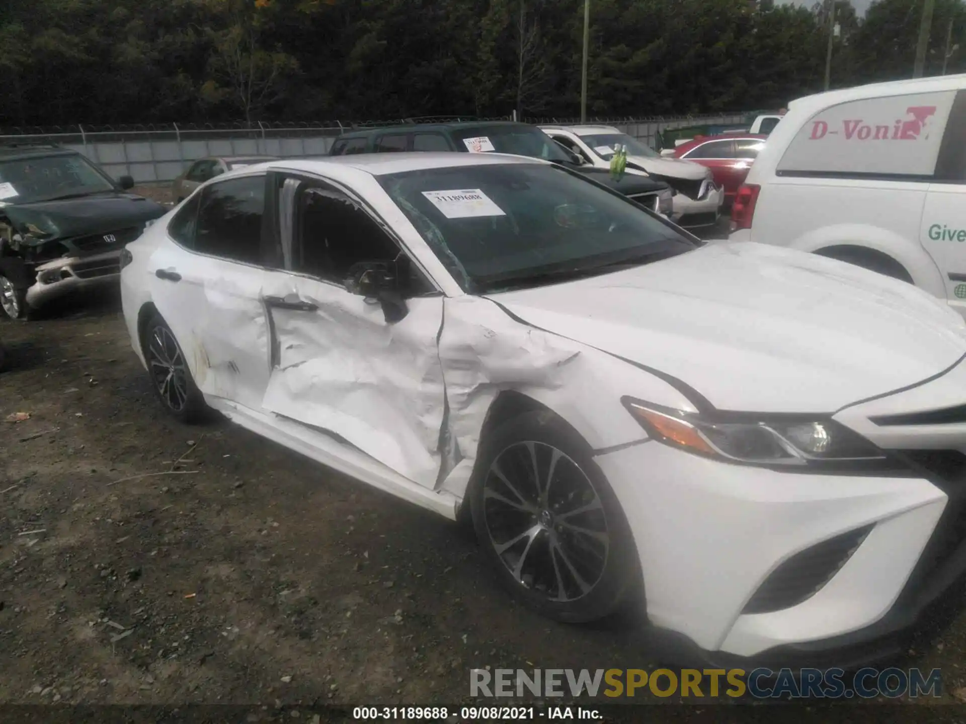 6 Photograph of a damaged car 4T1M11AK7LU880708 TOYOTA CAMRY 2020