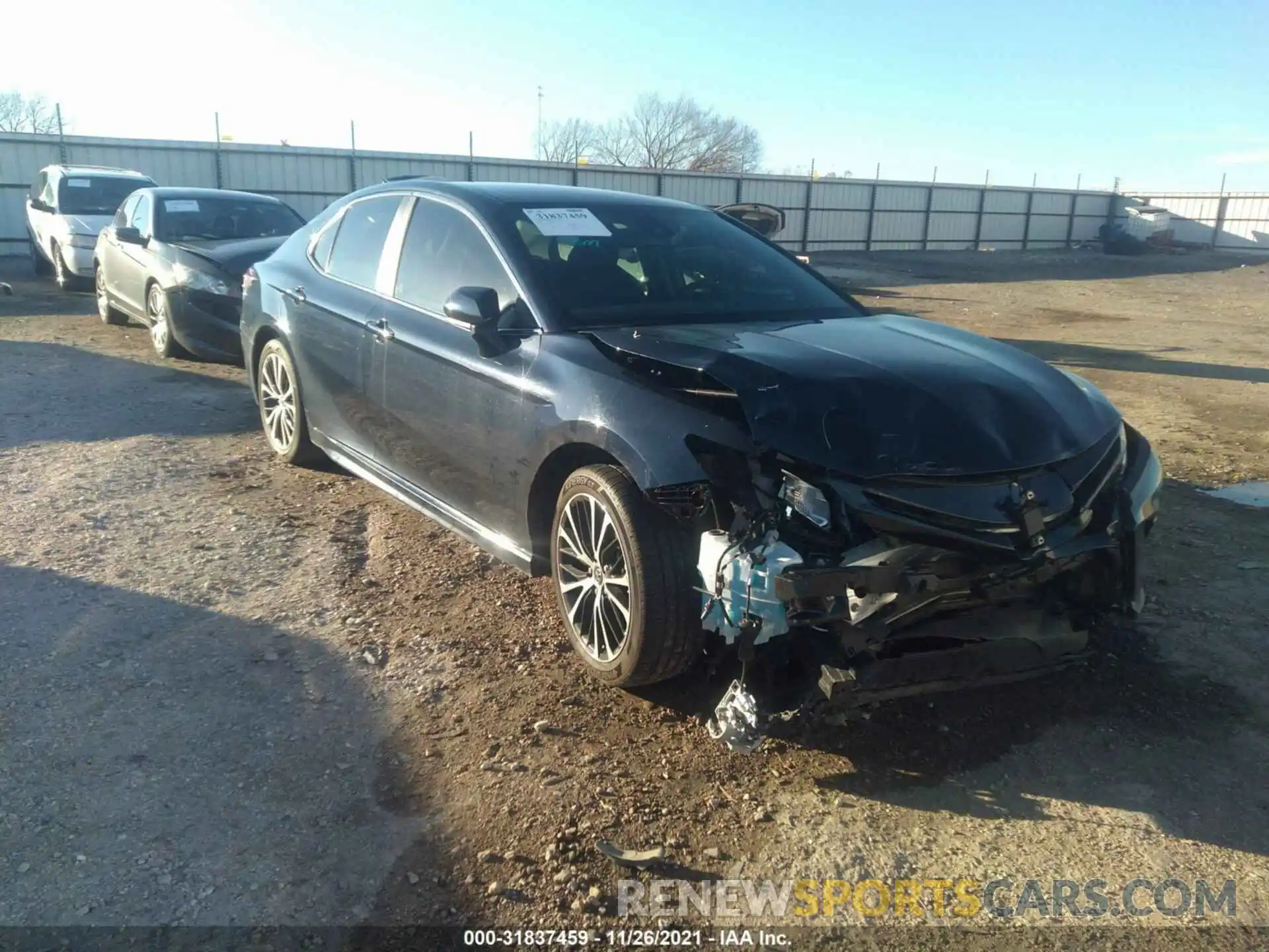 1 Photograph of a damaged car 4T1M11AK7LU895371 TOYOTA CAMRY 2020