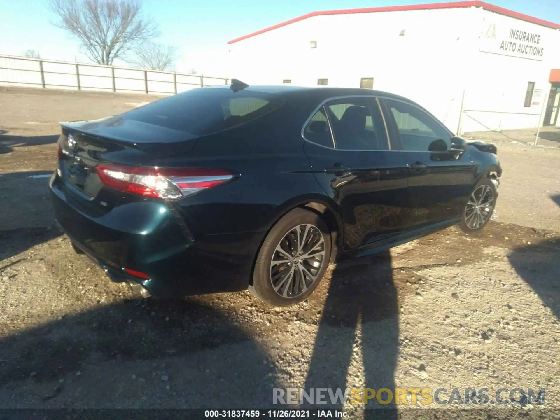 4 Photograph of a damaged car 4T1M11AK7LU895371 TOYOTA CAMRY 2020