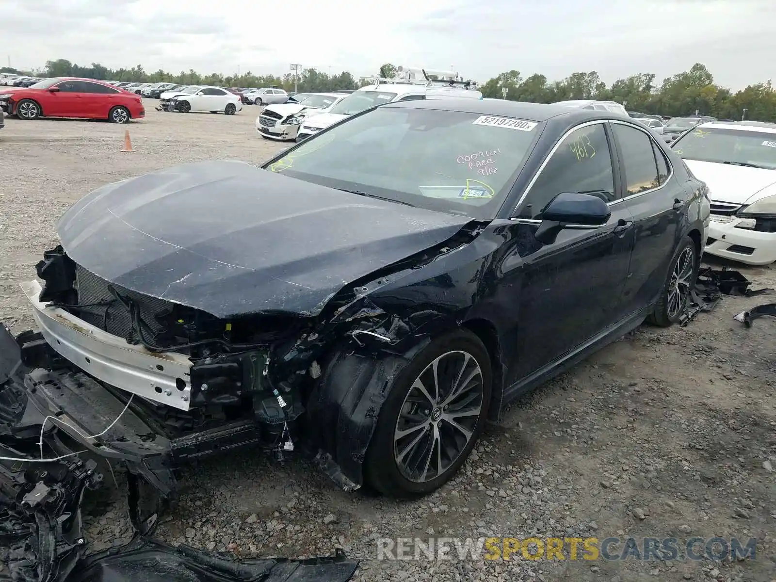 2 Photograph of a damaged car 4T1M11AK7LU902643 TOYOTA CAMRY 2020