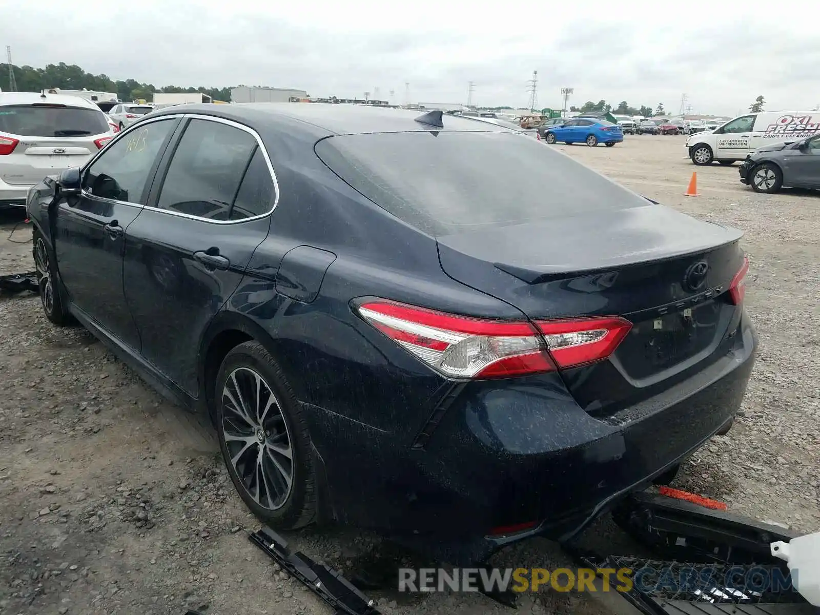 3 Photograph of a damaged car 4T1M11AK7LU902643 TOYOTA CAMRY 2020