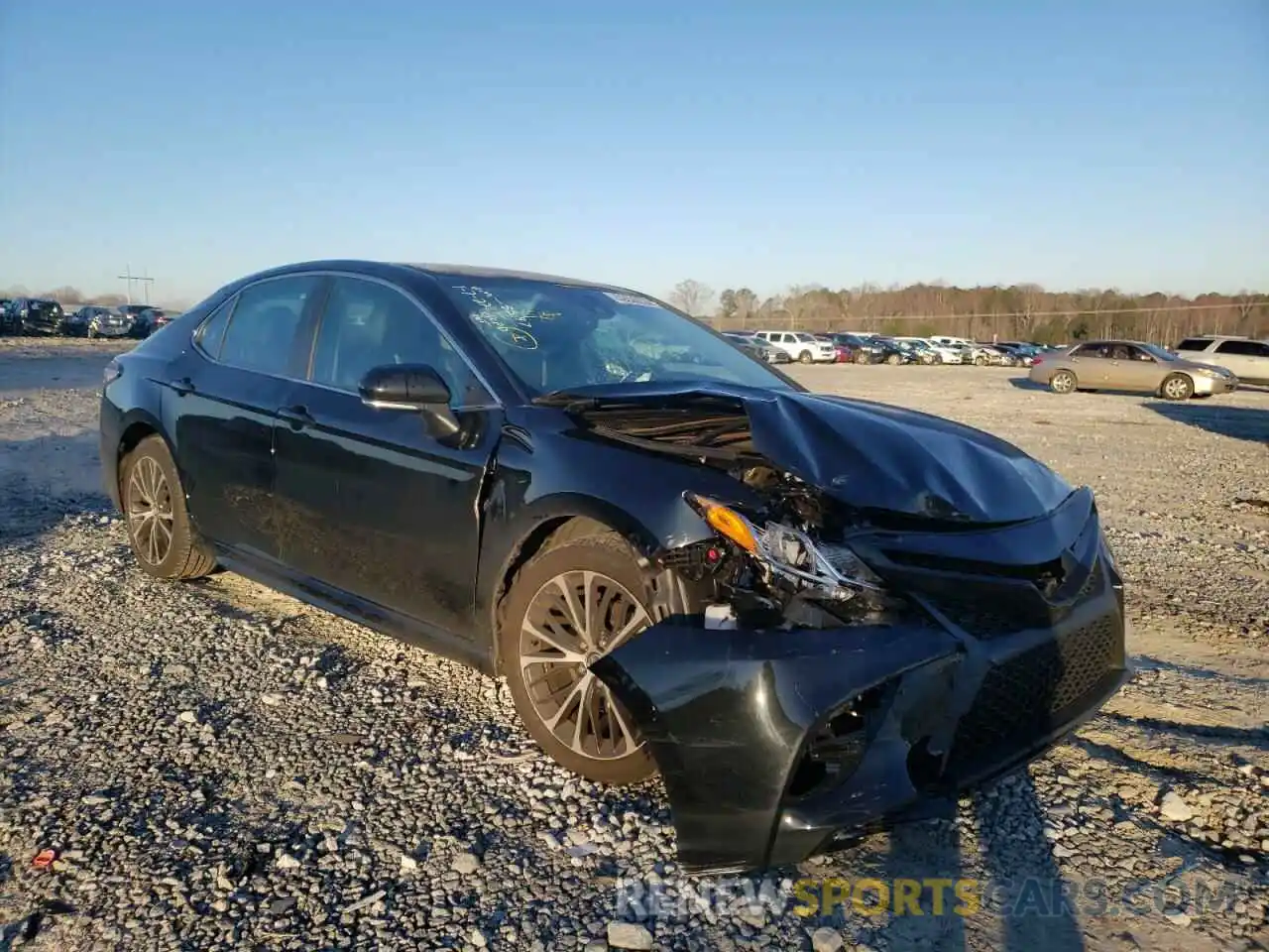 1 Photograph of a damaged car 4T1M11AK7LU918597 TOYOTA CAMRY 2020