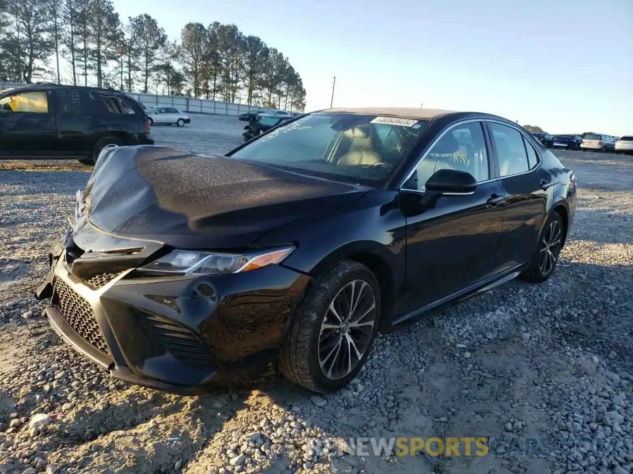 2 Photograph of a damaged car 4T1M11AK7LU918597 TOYOTA CAMRY 2020