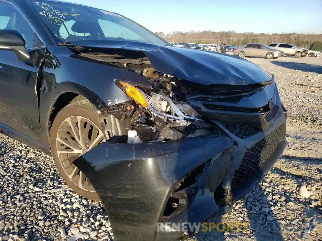 9 Photograph of a damaged car 4T1M11AK7LU918597 TOYOTA CAMRY 2020