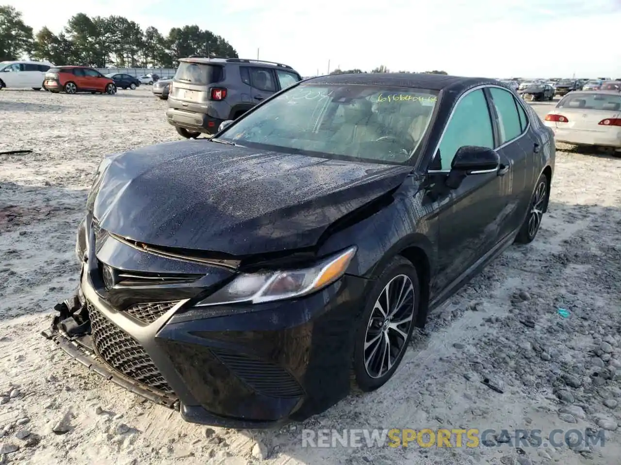 2 Photograph of a damaged car 4T1M11AK7LU922004 TOYOTA CAMRY 2020