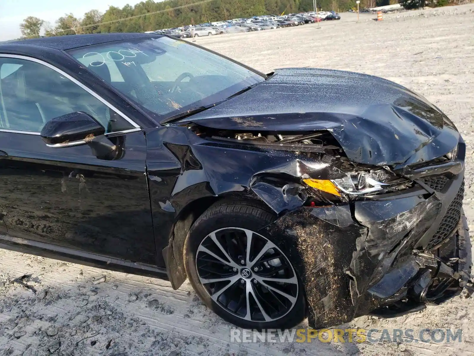 9 Photograph of a damaged car 4T1M11AK7LU922004 TOYOTA CAMRY 2020