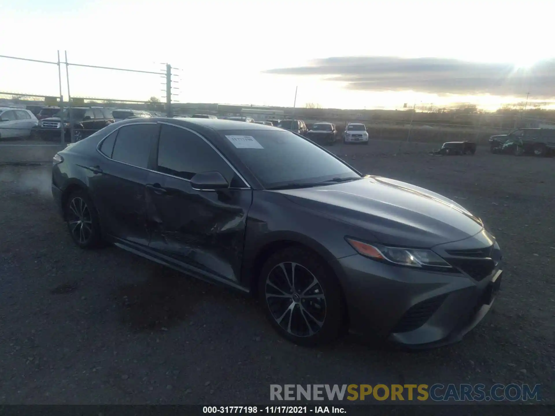 1 Photograph of a damaged car 4T1M11AK7LU991081 TOYOTA CAMRY 2020