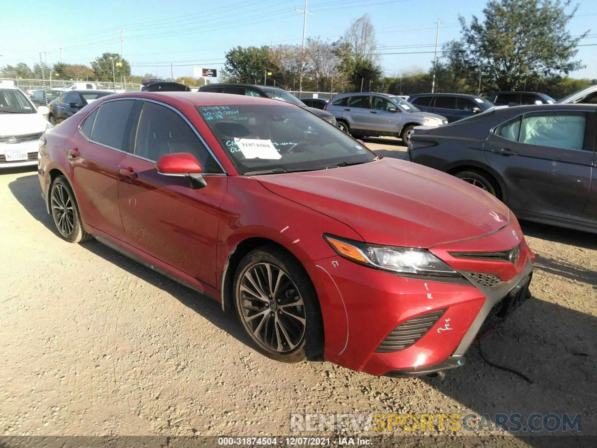 1 Photograph of a damaged car 4T1M11AK8LU324455 TOYOTA CAMRY 2020