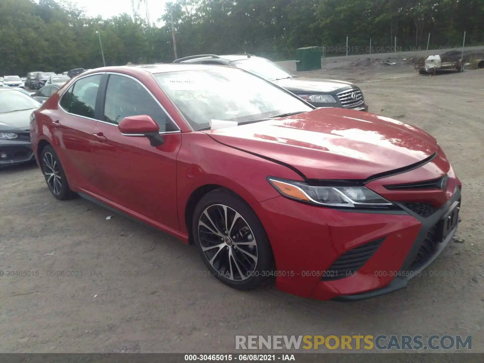 1 Photograph of a damaged car 4T1M11AK8LU383179 TOYOTA CAMRY 2020